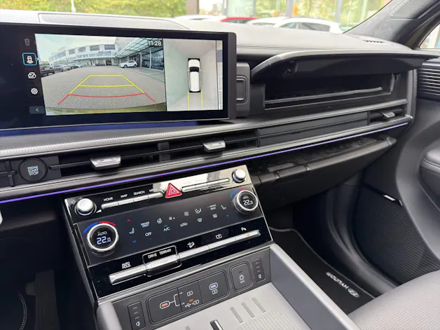 HYUNDAI Santa Fe 1.6 T-GDi HEV Calligraphy Swiss Edition