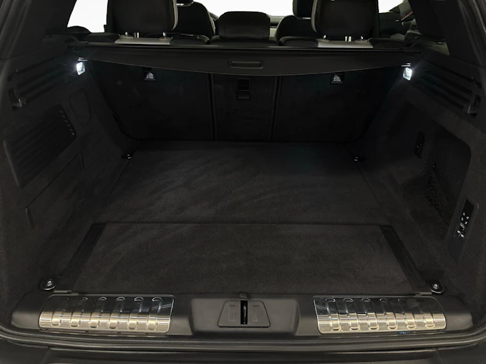 Fahrzeugbild LAND ROVER RANGE ROVER SPORT