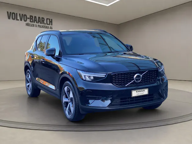 VOLVO XC40 2.0 B3 MH Plus Dark