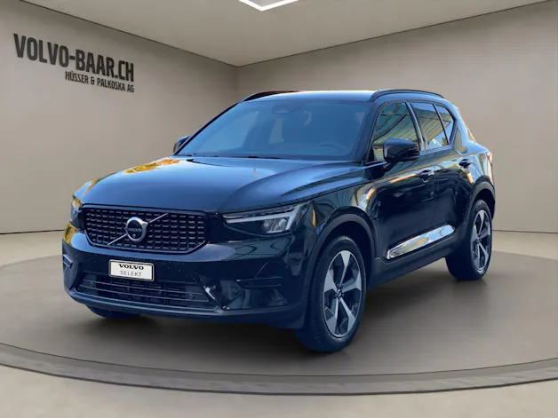 VOLVO XC40 2.0 B3 MH Plus Dark