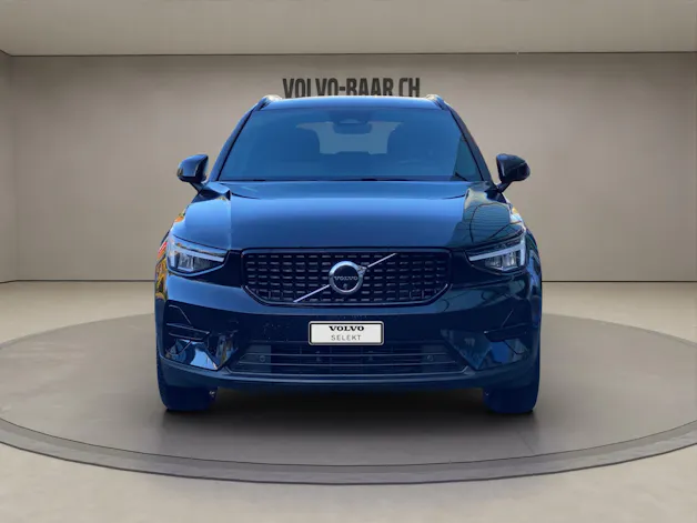 VOLVO XC40 2.0 B3 MH Plus Dark