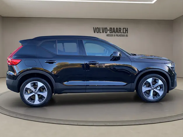 VOLVO XC40 2.0 B3 MH Plus Dark