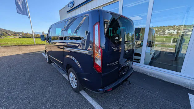 FORD Tourneo Custom 300 L1 2.2 TDCi Titanium