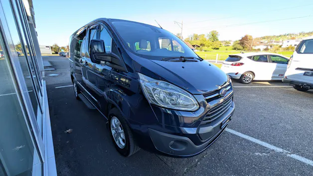 FORD Tourneo Custom 300 L1 2.2 TDCi Titanium