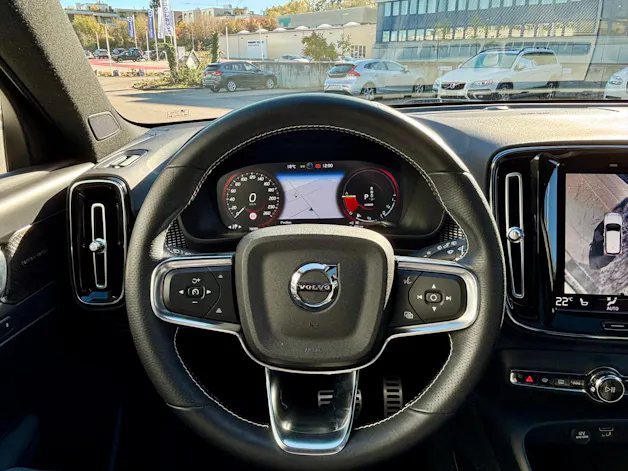 VOLVO XC40 1.5 T5 PiH R-Design