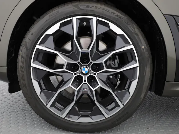 BMW X7 G07 M60i