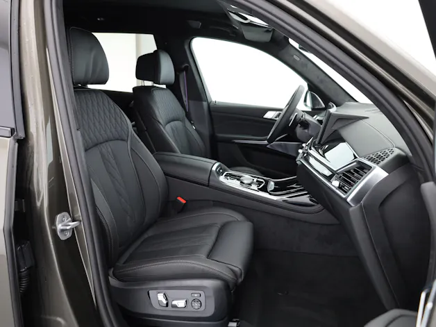 BMW X7 G07 M60i