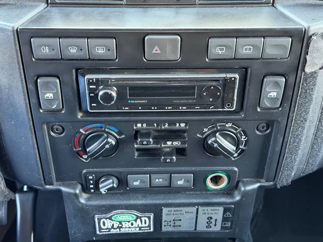 Land Rover Defender 110 2.4 Tdi SW