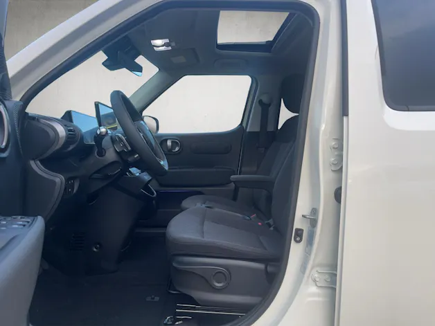 HYUNDAI Inster 49 kWh Electric Pixel Plus