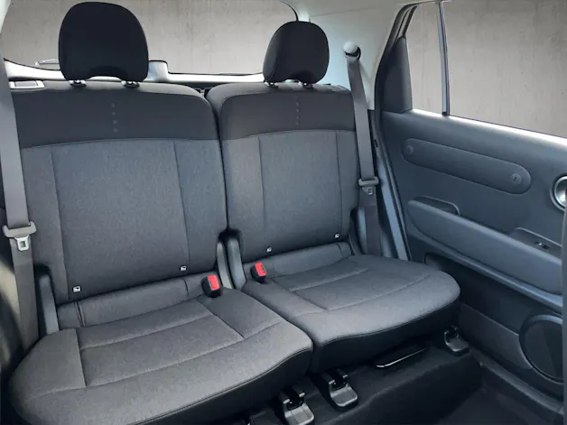 HYUNDAI Inster 49 kWh Electric Pixel Plus