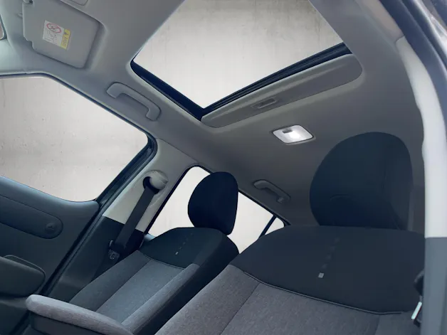 HYUNDAI Inster 49 kWh Electric Pixel Plus