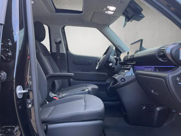 HYUNDAI Inster 49 kWh Electric Pixel Plus