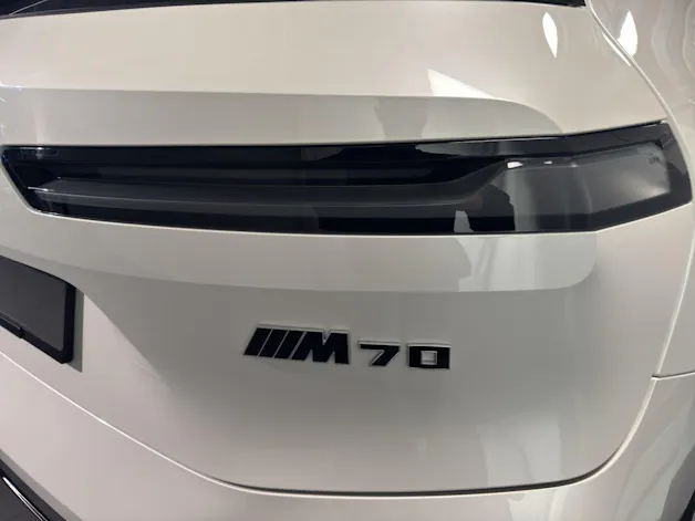 BMW iX I20 M70
