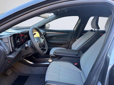 MITSUBISHI ECLIPSE CROSS 9
