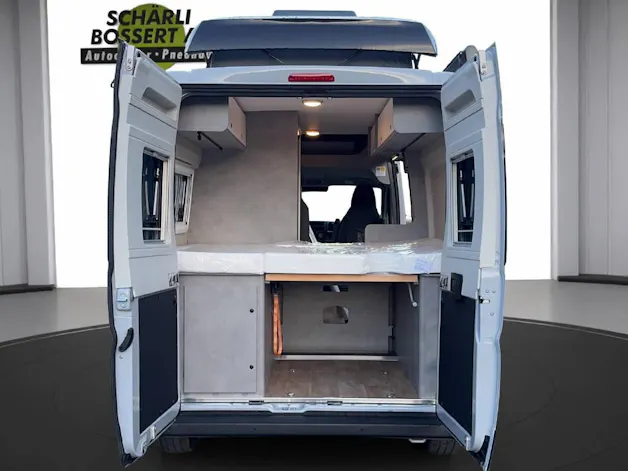 PEUGEOT Boxer ELMNT 6.0 DS Peugeot Boxer 3.5t L3H2 2.2BlueHDi 140 CROSSCAMP