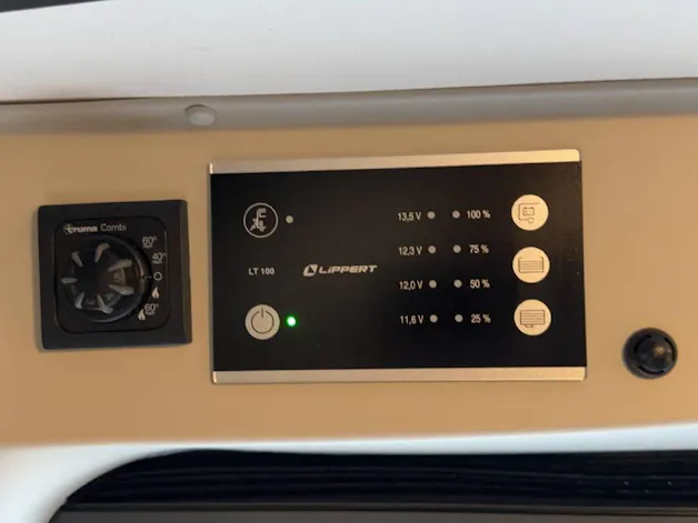 PEUGEOT Boxer ELMNT 6.0 DS Peugeot Boxer 3.5t L3H2 2.2BlueHDi 140 CROSSCAMP