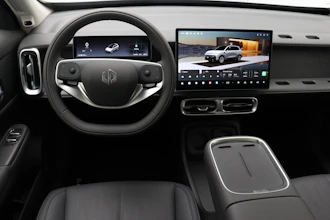 https://vehicle.imgix.net/4540614/c63269c4-d134-476c-8ae2-bb2230ca42ca.JPG