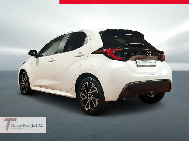 Toyota Yaris 1.5 VVT-i HSD Trend