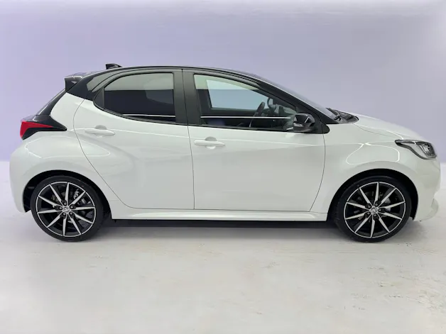 Toyota Yaris 1.5 VVT-i HSD GR Sport