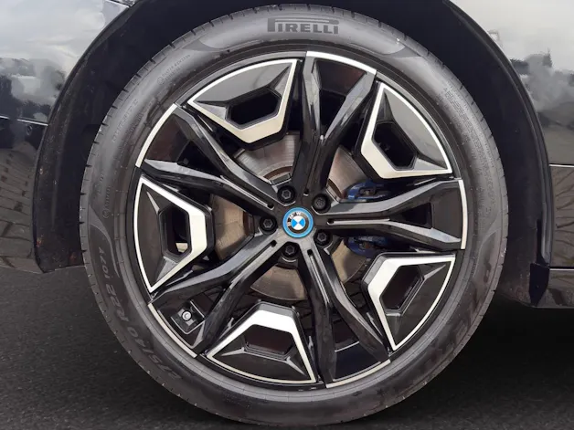 BMW iX xDrive40 SPORT