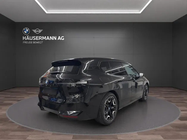 BMW iX xDrive40 SPORT