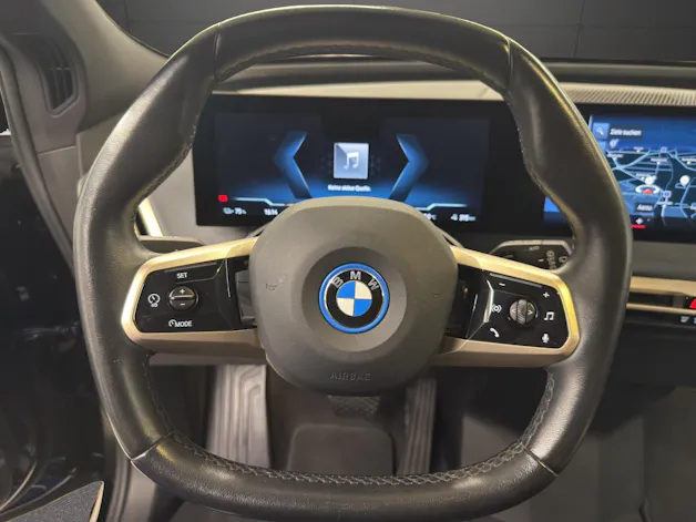 BMW iX xDrive40 SPORT