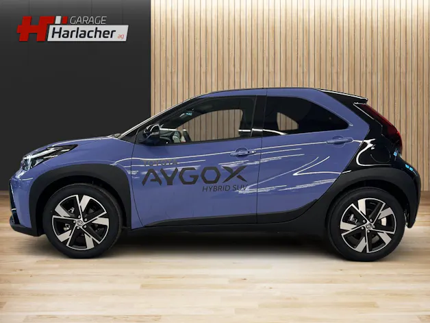 Toyota Aygo X 1.5 VVT-i HSD Trend