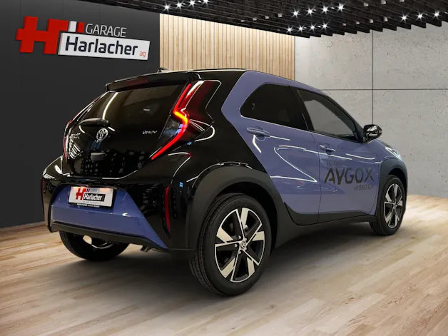 Toyota Aygo X 1.5 VVT-i HSD Trend