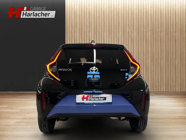 Toyota Aygo X 1.5 VVT-i HSD Trend