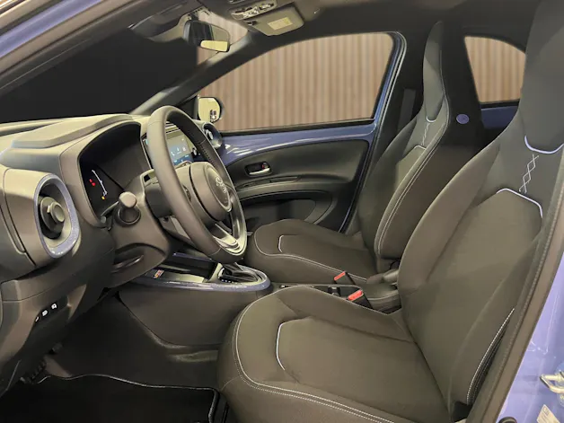 Toyota Aygo X 1.5 VVT-i HSD Trend