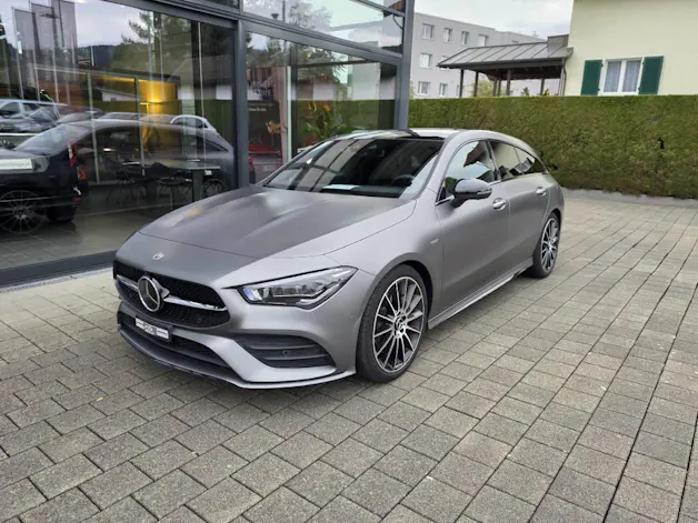 MERCEDES-BENZ CLA 250 4Matic AMG Line Shooting Brake
