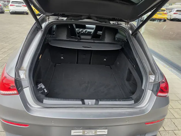 MERCEDES-BENZ CLA 250 4Matic AMG Line Shooting Brake