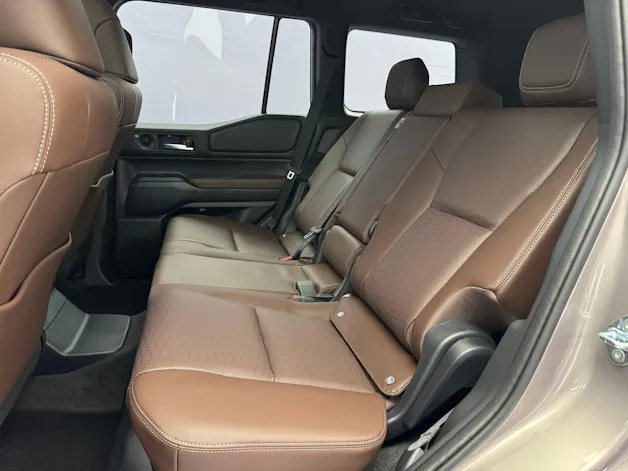 Toyota Land Cruiser 2.8 D 48V Invincible AWD