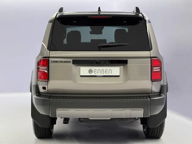 Toyota Land Cruiser 2.8 D 48V Invincible AWD