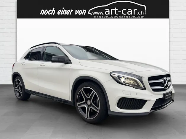 MERCEDES-BENZ GLA 250 AMG Line 4m