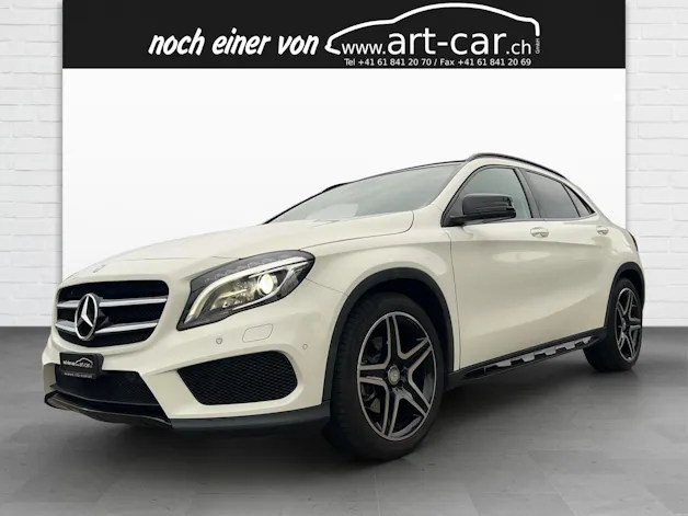 MERCEDES-BENZ GLA 250 AMG Line 4m