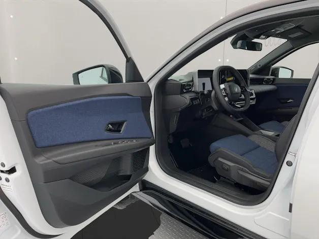 RENAULT R5 E-Tech Comfort Range iconic five