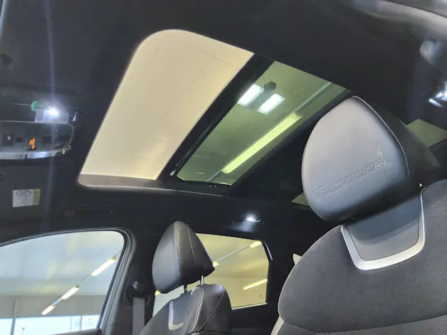 HYUNDAI Tucson 1.6 T-GDi PHEV 20th Anniversary 4WD