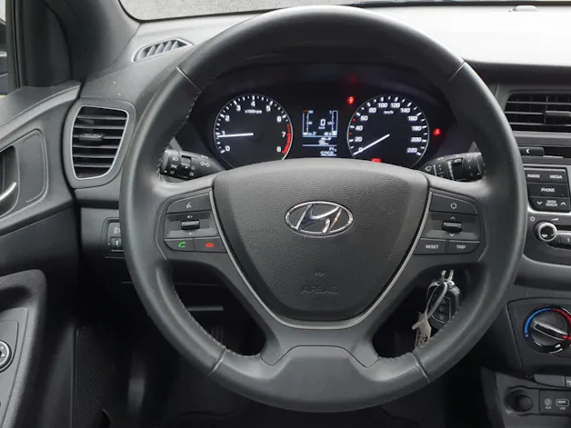HYUNDAI i20 1.2 Go