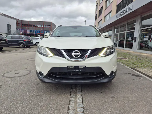 NISSAN Qashqai 1.2 DIG-T Tekna