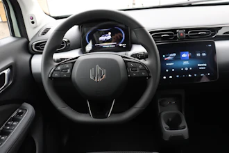 https://vehicle.imgix.net/4541830/156ae71a-235a-4d90-844b-c73fed7ff170.JPG