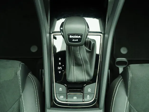 SKODA Kodiaq 2.0 TSI DSG Sport Line 4X4