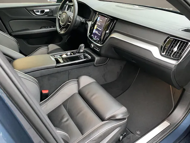 VOLVO V60 2.0 T8 TE R-Design eAWD