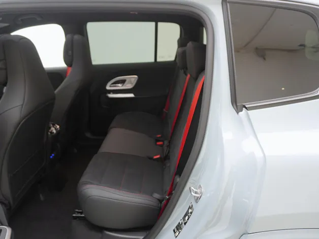 MERCEDES-BENZ GLB-Klasse 350 4Matic AMG Line Plus 7Plätzer