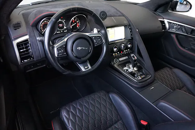 Jaguar F-Type 5.0 V8 S/C SVR AWD 575PS