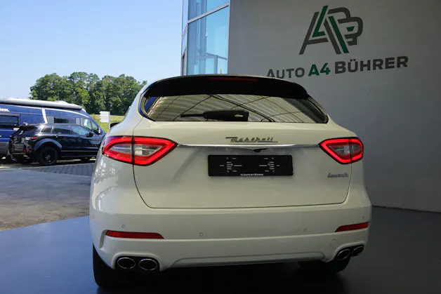 MASERATI Levante D 3.0 V6 275 PS 4WD mit erst 25`000km !!