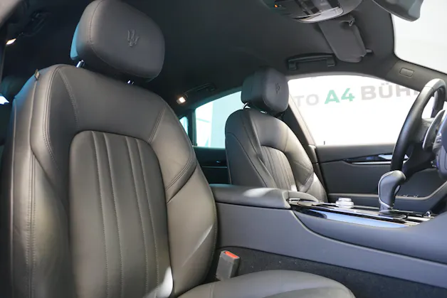 MASERATI Levante D 3.0 V6 275 PS 4WD mit erst 25`000km !!