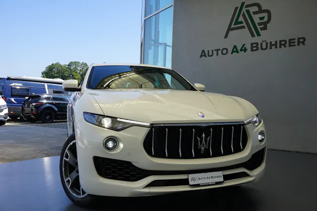 MASERATI Levante D 3.0 V6 275 PS 4WD mit erst 25`000km !!