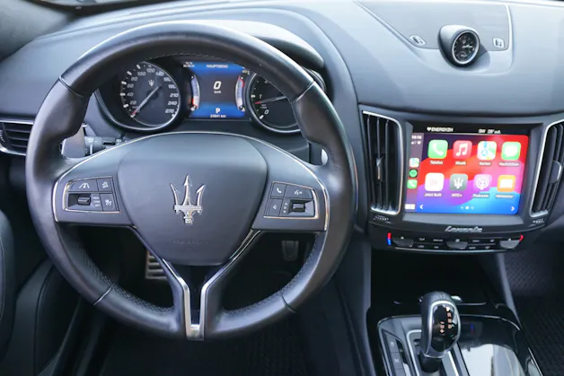 MASERATI Levante D 3.0 V6 275 PS 4WD mit erst 25`000km !!
