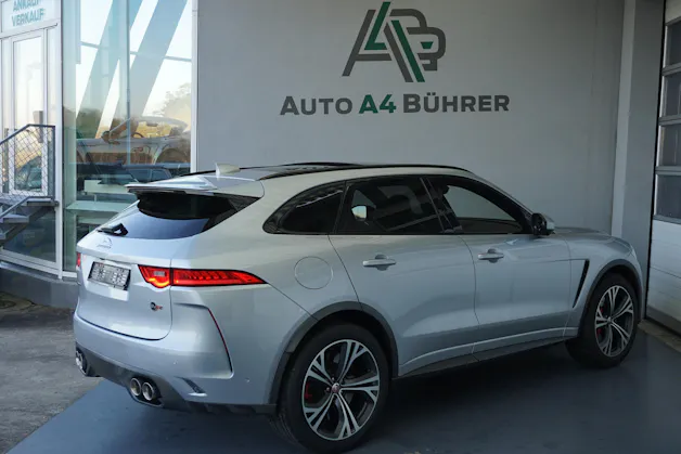 Jaguar F-Pace 5.0 V8 SVR AWD 551PS  "100% Benziner"